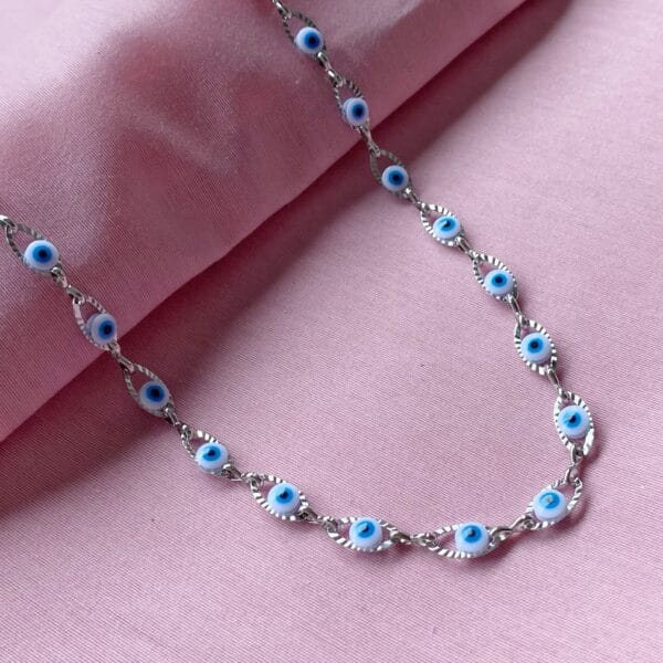 "Eyes On You" ketting