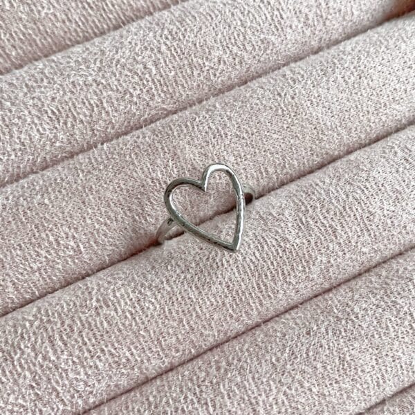 ''Big Heart'' ring