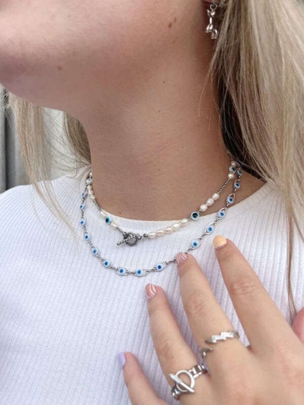 "Eyes On You" ketting